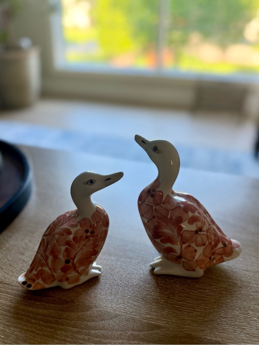 Pair Decorative Ceramic Duck Ceramic Figurines in Rose Pink Floral - Picture 2 of 9
